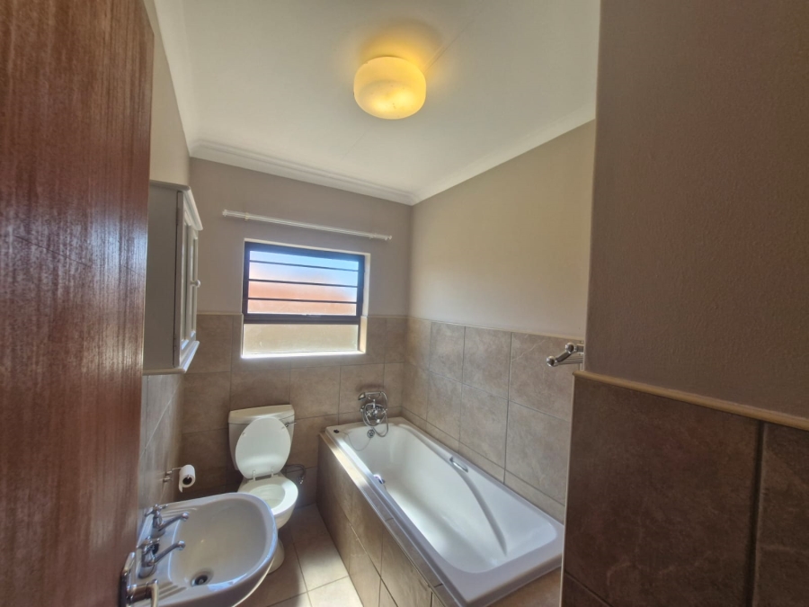 To Let 3 Bedroom Property for Rent in Kathu Northern Cape